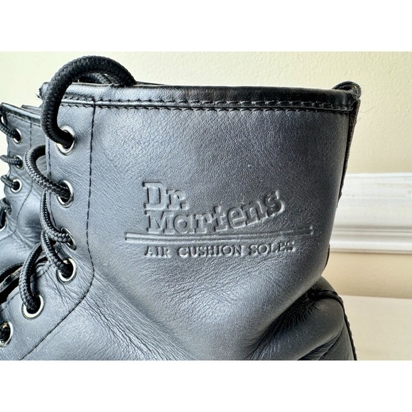 Vintage Dr. Martens 1460 Made In England Black‎ Leather Boots 8-Eye Combat Shoes